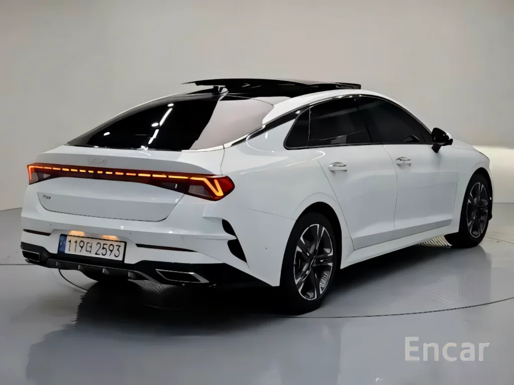 Пригон кроссовера KIA K5 под ключ из-за границы в Ставрополь