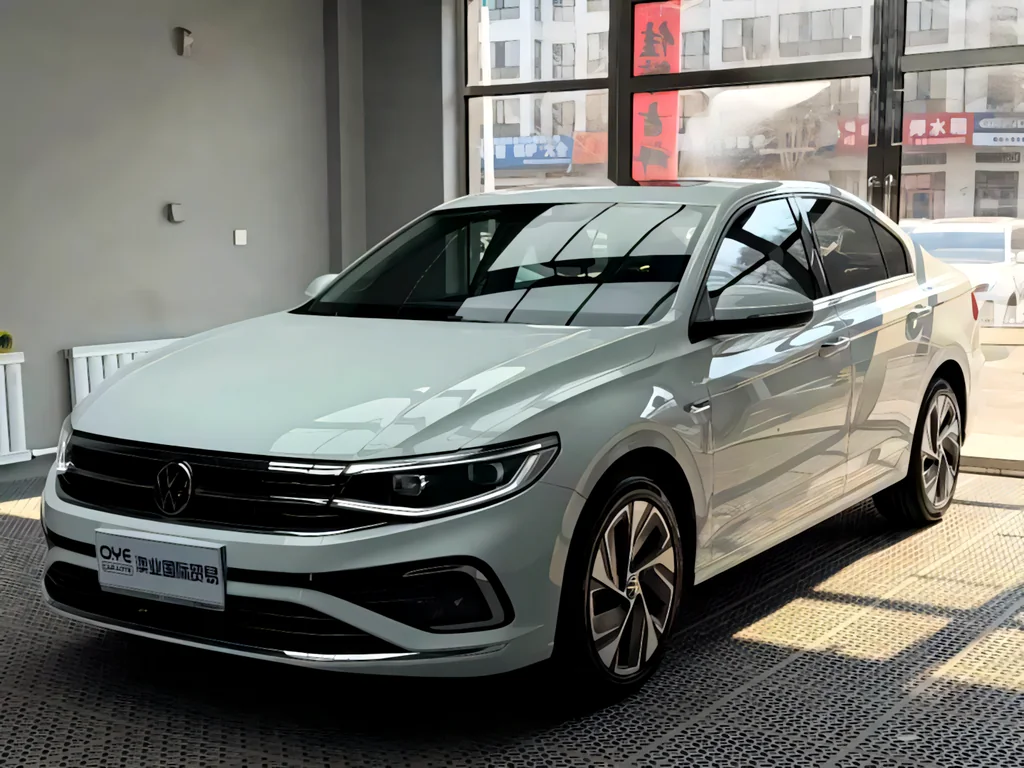 Доставка автомобиля Volkswagen Bora под ключ — компания InCars Ставрополь